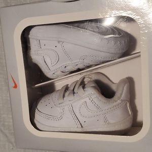 Nike Air Force 1 - Size 1